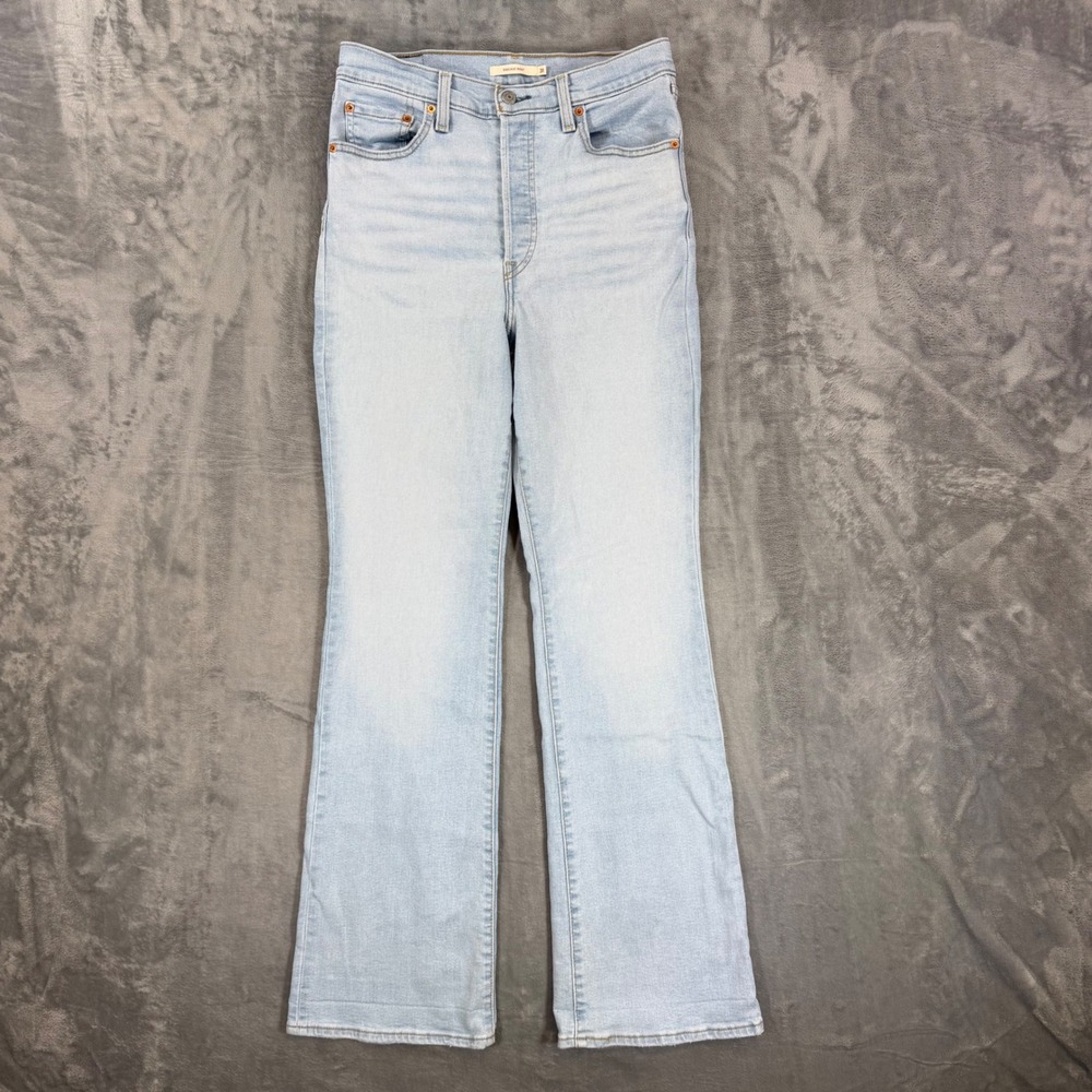 Levi's Ribcage Boot Jeans Women's Size 31x33 Blue Light Wash Button Fly